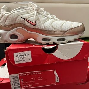 Women’s Nike Air Max Plus